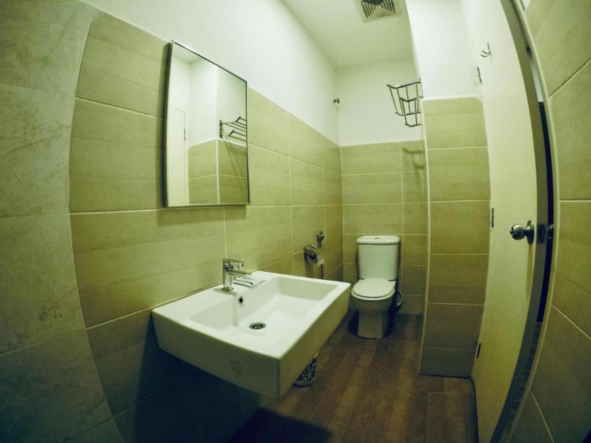 Golden Leaf Boutique Hotel Nusa Idaman Formerly Known As Ariana Hotel Johor Bahru Eksteriør billede