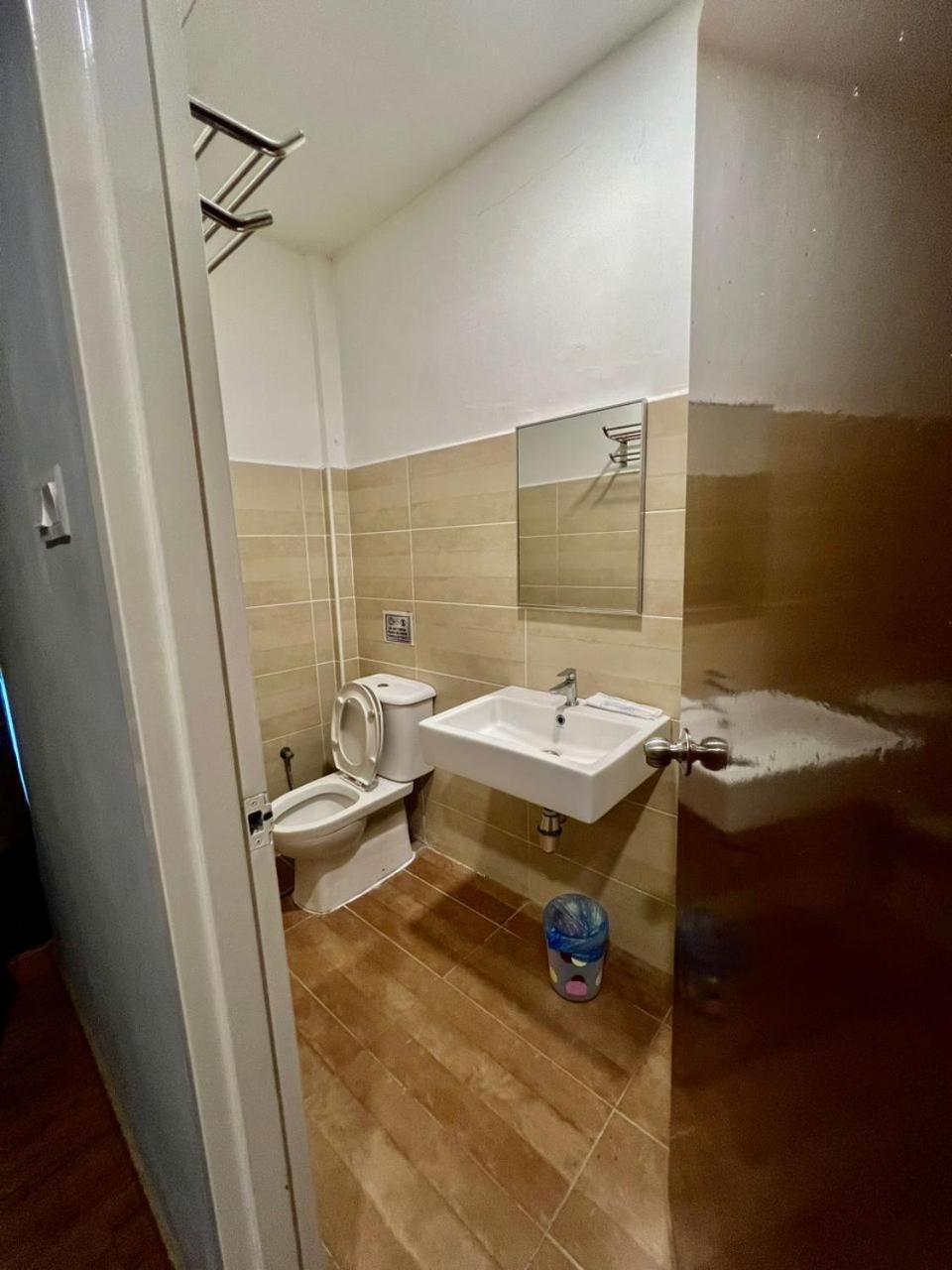 Golden Leaf Boutique Hotel Nusa Idaman Formerly Known As Ariana Hotel Johor Bahru Eksteriør billede