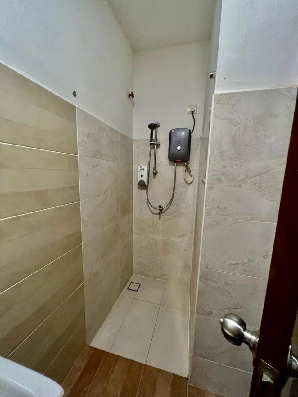 Golden Leaf Boutique Hotel Nusa Idaman Formerly Known As Ariana Hotel Johor Bahru Eksteriør billede