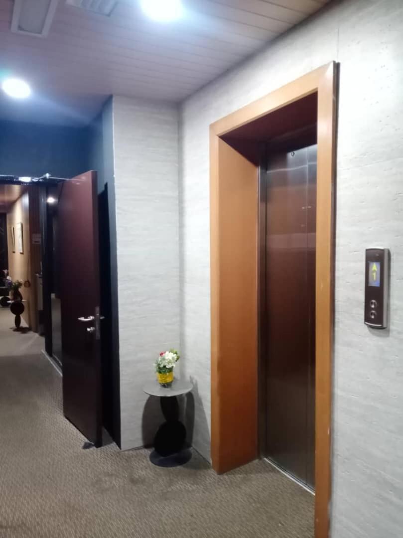 Golden Leaf Boutique Hotel Nusa Idaman Formerly Known As Ariana Hotel Johor Bahru Eksteriør billede